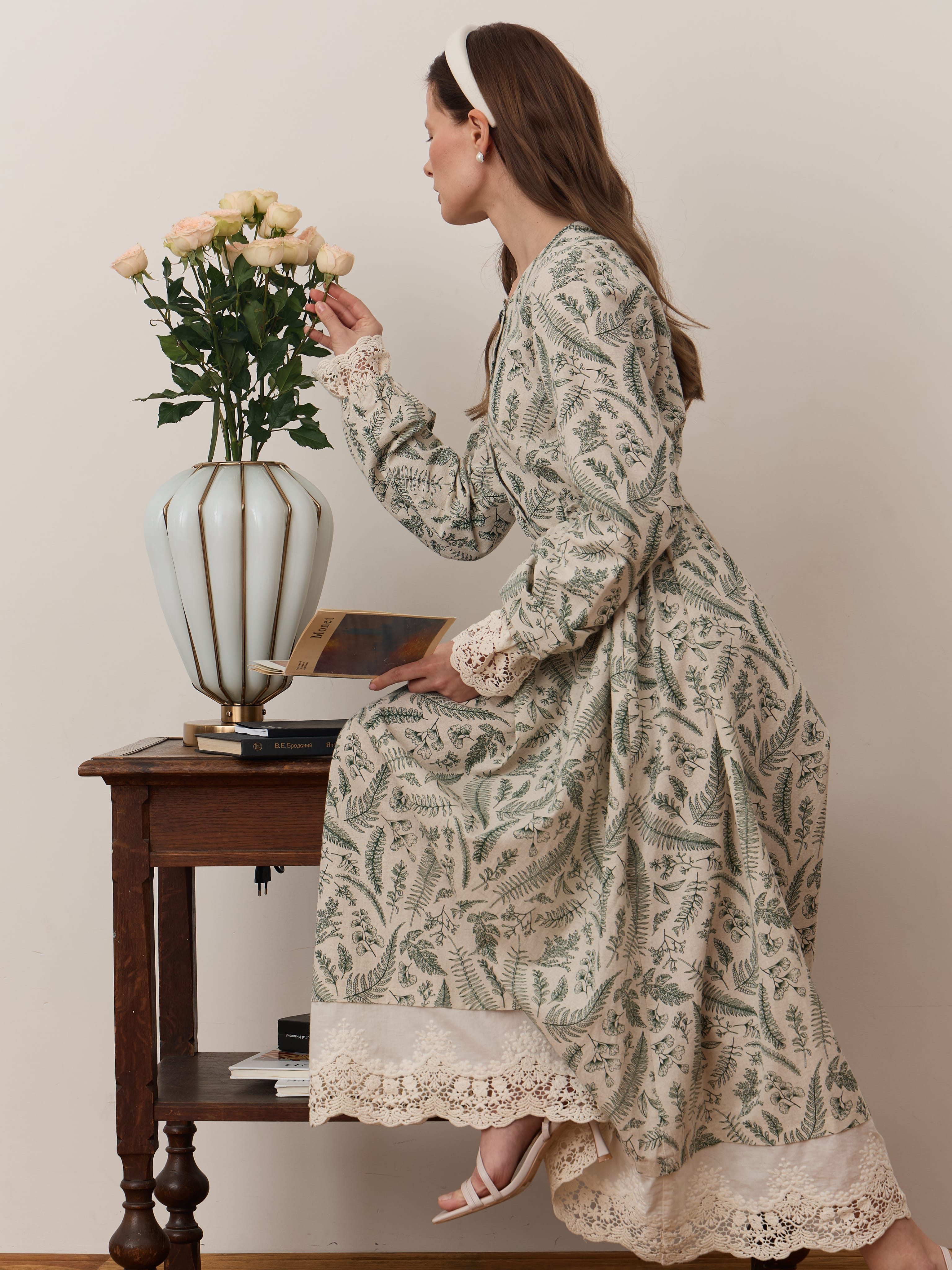 Платье с кружевной оборкой. Фото 1