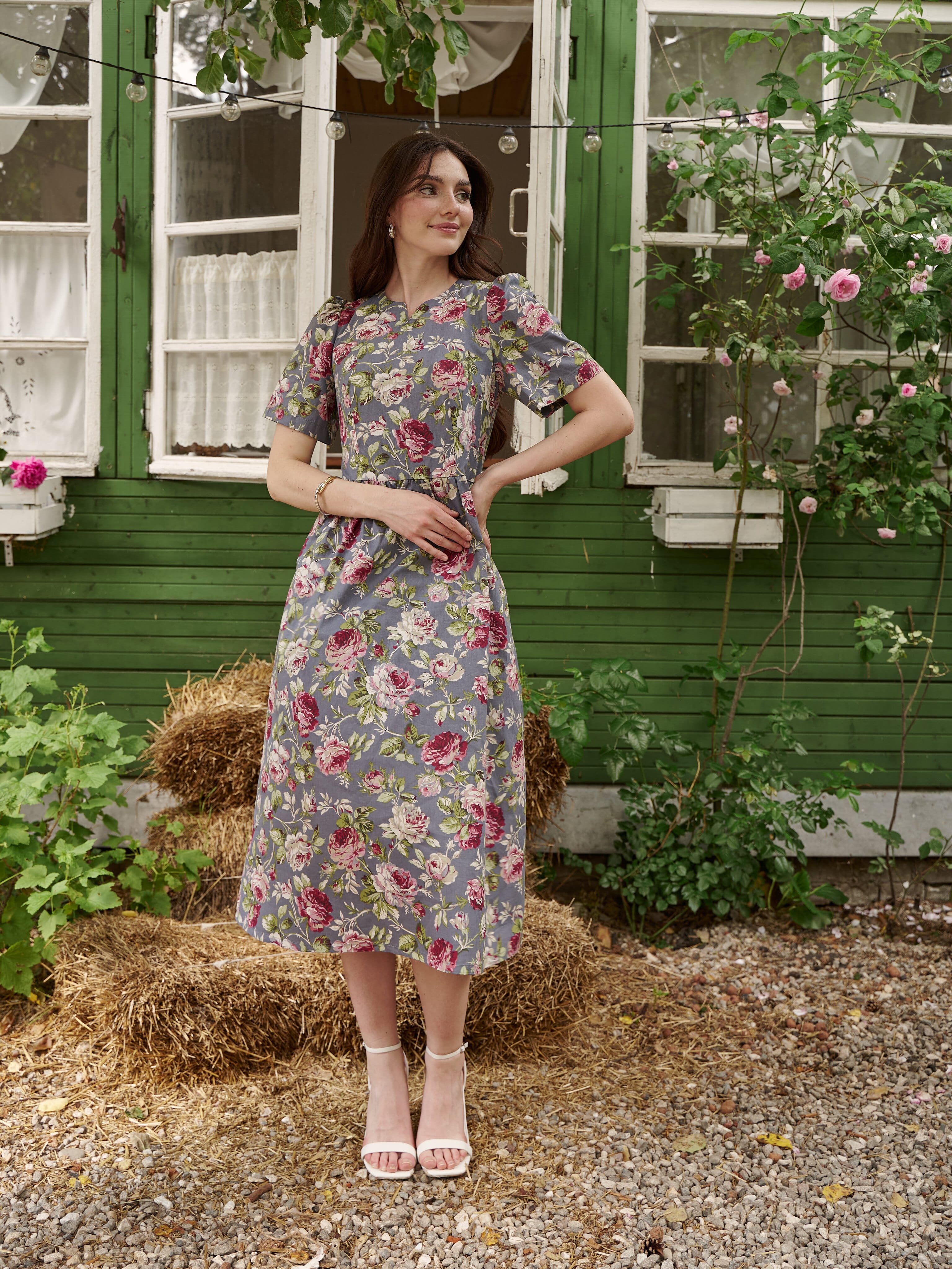 Платье с коротким рукавом. Фото 1