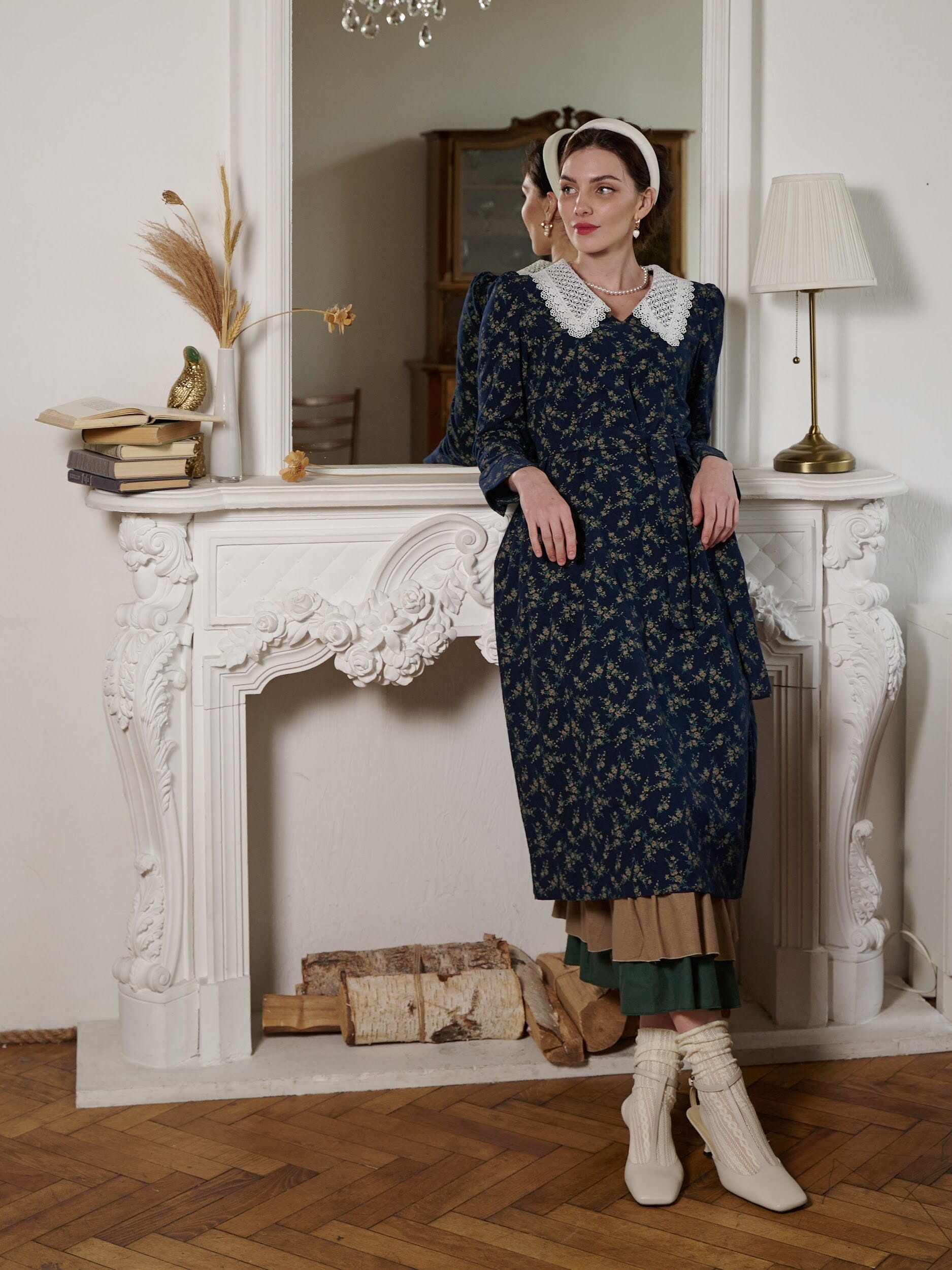 Платье с кружевным воротником. Фото 1